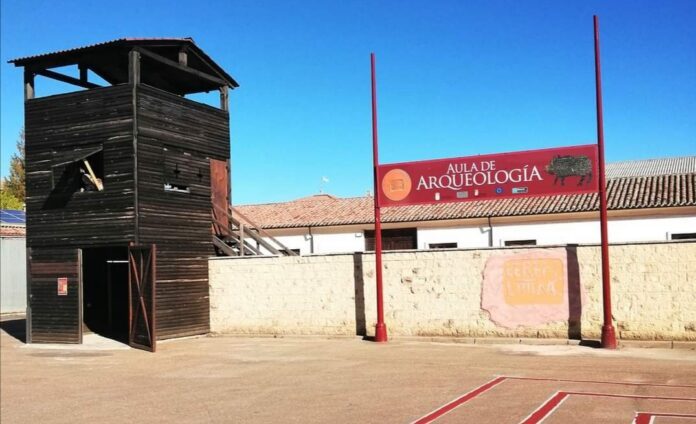 Entrada Aula de Arqueología Herrera de Pisuerga