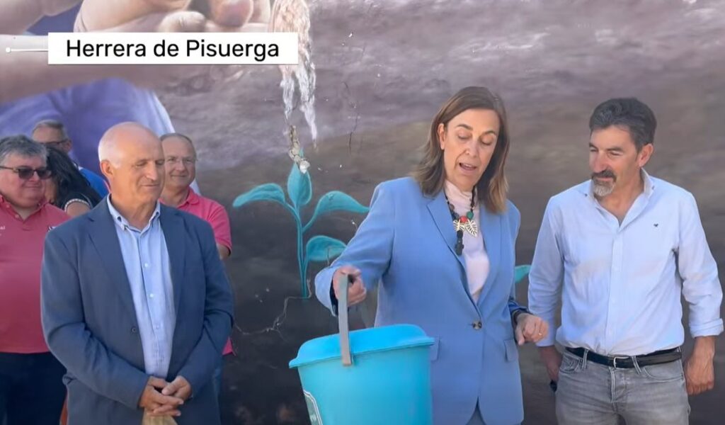 Acto de presentación del sistema de copostaje en Herrera de Pisuerga por la Diputación de Palencia junio 2026